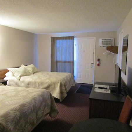 Cold Lake Airways Motel מראה חיצוני תמונה