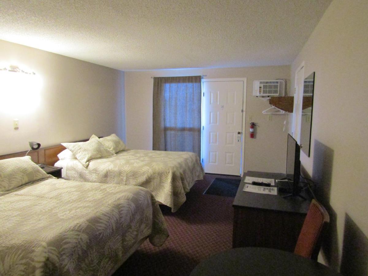 Cold Lake Airways Motel מראה חיצוני תמונה
